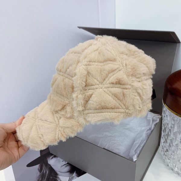 berets 2021 style fur baseball cap winter fuzzy hat luxury hats women men fashion designer basin big letters, Blue;gray
berets 2021 style fur baseball cap winter fuzzy hat luxury hats women men fashion designer basin big letters, Blue;gray