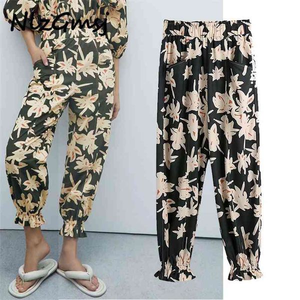 pant woman floral printed trousers female vintage ruffle casual fashion elastic waist pants 03 210628, Black;white
pant woman floral printed trousers female vintage ruffle casual fashion elastic waist pants 03 210628, Black;white