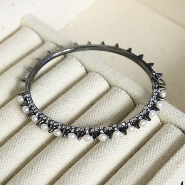 bangles bracelet family high version brcelet gothic rivet perl design brcelet personlized rock brcelet femle, Black
bangles bracelet family high version brcelet gothic rivet perl design brcelet personlized rock brcelet femle, Black