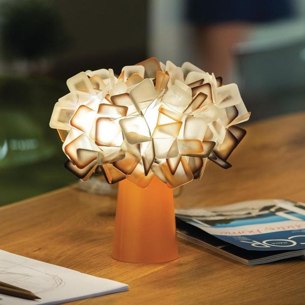italian living room showroom study desk bedroom bedside table lamp stylish simple modern creative decoration
italian living room showroom study desk bedroom bedside table lamp stylish simple modern creative decoration
