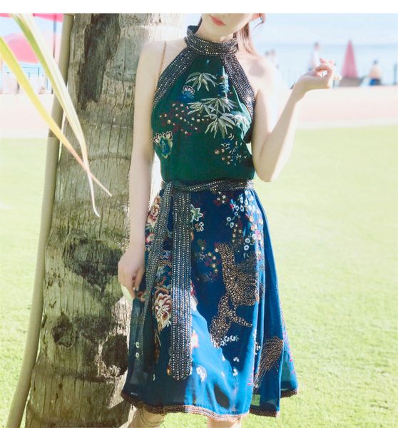 120 2021 runway dress spring summer dress brand same style empire sleeveless crew neck flora print fashion yashi, Black
120 2021 runway dress spring summer dress brand same style empire sleeveless crew neck flora print fashion yashi, Black