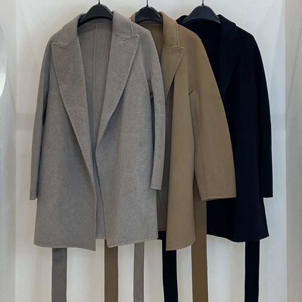 women's wool & blends high-end 100% cashmere fashion creative 2021 autumn european and american casual suit collar straight tube woolen, Black
women's wool & blends high-end 100% cashmere fashion creative 2021 autumn european and american casual suit collar straight tube woolen, Black