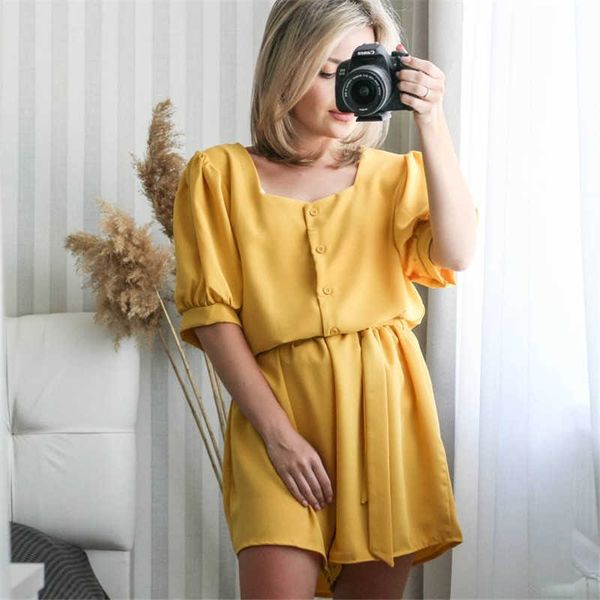 korean style large size casual summer square neck short sleeve women's suit loose + high waist shorts 210707, White
korean style large size casual summer square neck short sleeve women's suit loose + high waist shorts 210707, White
