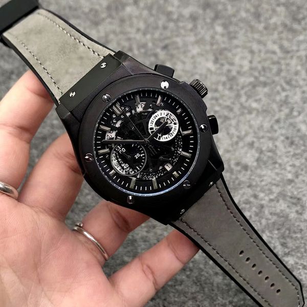 2-6men analog watch 40mm quartz movement date calendar all dial work leather strap orologio uomo luxury montre de luxe designer watches, Slivery;brown
2-6men analog watch 40mm quartz movement date calendar all dial work leather strap orologio uomo luxury montre de luxe designer watches, Slivery;brown