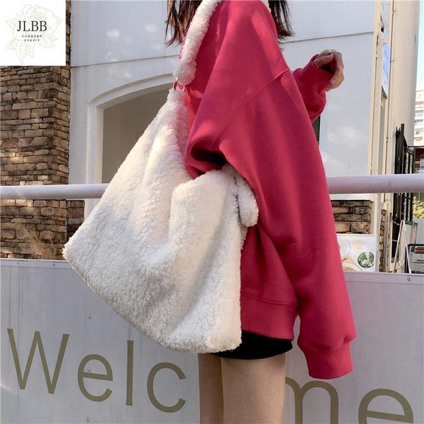 casual lambswool women shoulder bags designer plush handbags luxury faux fur crossbody bag lady large capacity tote big purses
casual lambswool women shoulder bags designer plush handbags luxury faux fur crossbody bag lady large capacity tote big purses