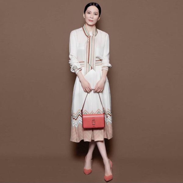 designer new women's sets spring fashion streamer long sleeve shirt patchwork skirt office two-piece suit jspw, Black;gray
designer new women's sets spring fashion streamer long sleeve shirt patchwork skirt office two-piece suit jspw, Black;gray