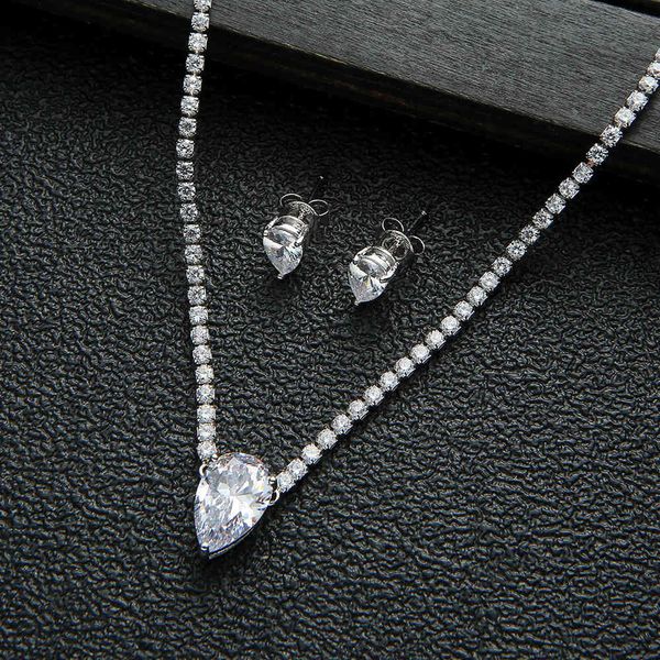 jewelry set korean bride's water drop new design of shiny zircon wedding necklace earring set, Slivery;golden
jewelry set korean bride's water drop new design of shiny zircon wedding necklace earring set, Slivery;golden
