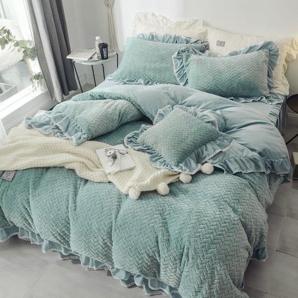 bedding sets 2021 winter four piece set flannel cashmere princess coral plush thickened double-sided quilt cover
bedding sets 2021 winter four piece set flannel cashmere princess coral plush thickened double-sided quilt cover
