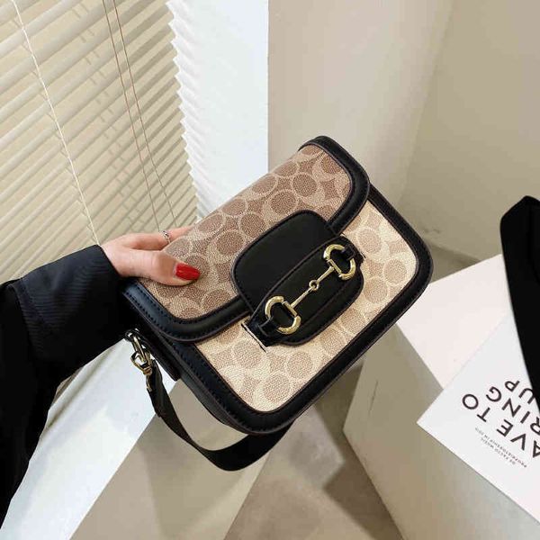 2022 latest models handbag wholesale beibei style saddle single shoulder straddle women's
2022 latest models handbag wholesale beibei style saddle single shoulder straddle women's