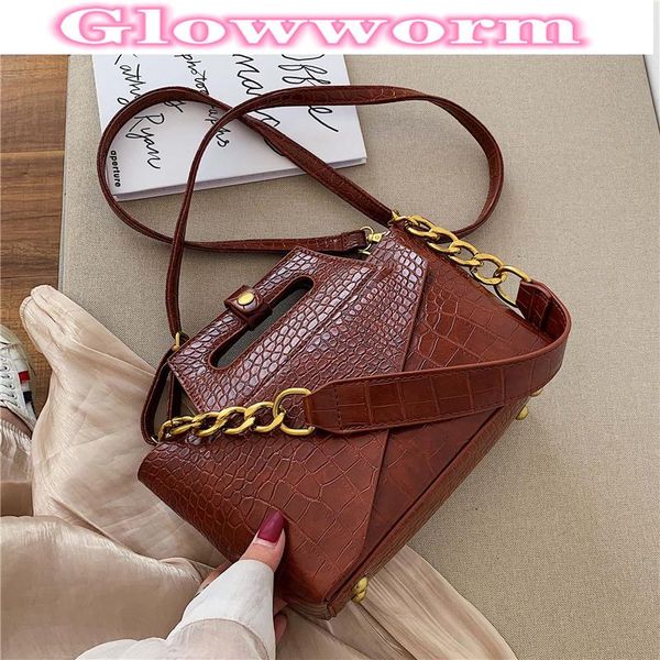 cross body fashion alligator women shoulder bags designer handbags luxury pu leather chains female crossbody bag small flap lady purse 2021
cross body fashion alligator women shoulder bags designer handbags luxury pu leather chains female crossbody bag small flap lady purse 2021