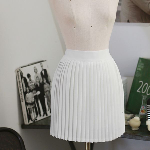 skirts large size summer female student korean version high waist grey a-line pants autumn and winter 2021 plaid pleated short skirt, Black
skirts large size summer female student korean version high waist grey a-line pants autumn and winter 2021 plaid pleated short skirt, Black