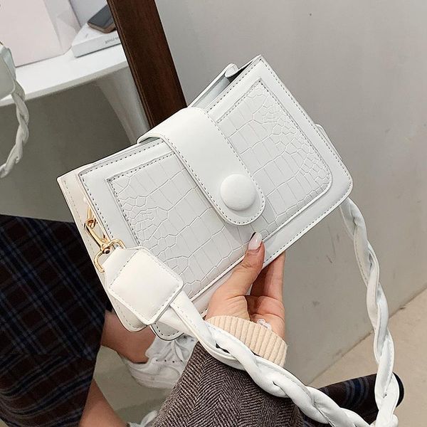 original brand senior handbags 2021 new fashion messenger bag style shoulder bag square underarm dual-use
original brand senior handbags 2021 new fashion messenger bag style shoulder bag square underarm dual-use