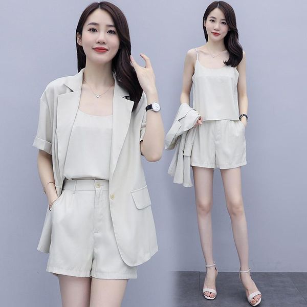 women's tracksuits suit spring and summer 2021 women leisure outfit three-piece short pants blazer t shirt shorts casual office set, Gray
women's tracksuits suit spring and summer 2021 women leisure outfit three-piece short pants blazer t shirt shorts casual office set, Gray