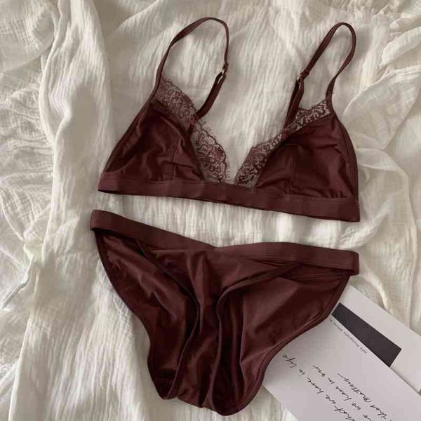 ice silk no trace lingerie set steel ring bra sponge eyelash lace girl underwear plus size underpants, Red;black
ice silk no trace lingerie set steel ring bra sponge eyelash lace girl underwear plus size underpants, Red;black