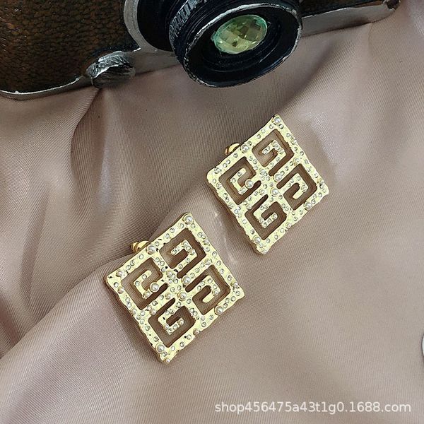 jijia letter geometric square female minority design net red same temperament simple earrings s925, Golden
jijia letter geometric square female minority design net red same temperament simple earrings s925, Golden