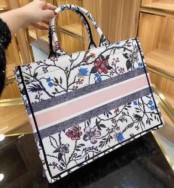 fashion lady handbag luxurys multicolor print women totes bag designers handbags large capacity bucket bags
fashion lady handbag luxurys multicolor print women totes bag designers handbags large capacity bucket bags