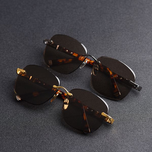 2021 new glass sunglasses male women oversize big rimless stone glasses brown lens anti eye dry scratch uv400 lmn6, White;black
2021 new glass sunglasses male women oversize big rimless stone glasses brown lens anti eye dry scratch uv400 lmn6, White;black
