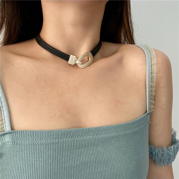 chokers design leather clavicle chain black short collar retro gothic necklace punk jewelry gifts party accessories, Golden;silver
chokers design leather clavicle chain black short collar retro gothic necklace punk jewelry gifts party accessories, Golden;silver