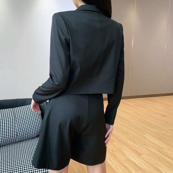 slim streetwear punk notched suit jacket women gothic splice chain button long sleeve female autumn fashion, White
slim streetwear punk notched suit jacket women gothic splice chain button long sleeve female autumn fashion, White