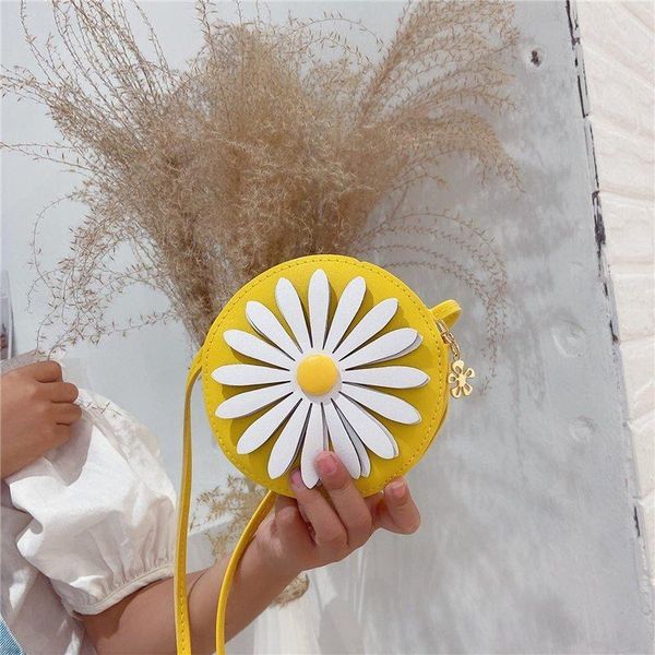 purse little girl bag, daisy girl, foreign princess messenger baby fashion coin tide., White
purse little girl bag, daisy girl, foreign princess messenger baby fashion coin tide., White