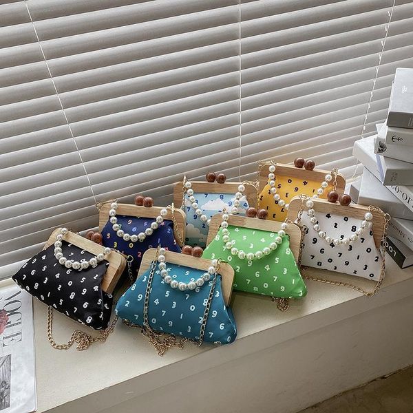 evening bags vintage digital printing canvas women handbag 2021 clip female retro shoulder bag lady purse 7 colors messenger
evening bags vintage digital printing canvas women handbag 2021 clip female retro shoulder bag lady purse 7 colors messenger