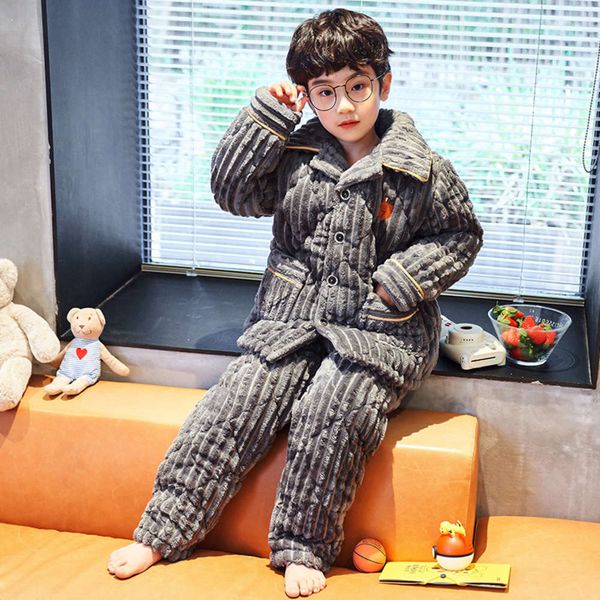 children's pajamas autumn and winter thickened three-layer cotton sand middle school boys' coral cashmere home suit, Blue;red
children's pajamas autumn and winter thickened three-layer cotton sand middle school boys' coral cashmere home suit, Blue;red