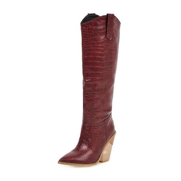 boots fish pattern short high heel, Black