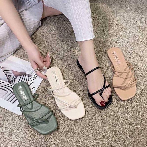 slippers flat bottom female wild open toe outdoor wear casual word drag summer women sandals beach shoes lady, Black
slippers flat bottom female wild open toe outdoor wear casual word drag summer women sandals beach shoes lady, Black