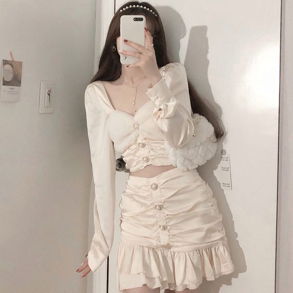 women's short slimmed-down design niche long-sleeved shirt and skirt 2021 spring new white two-piece set 4yl1
women's short slimmed-down design niche long-sleeved shirt and skirt 2021 spring new white two-piece set 4yl1