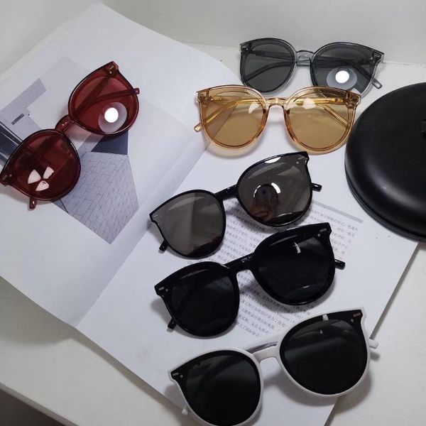 women brand square sunglasses korea cool fashion classic sunglasses1 frame sun glasses men female gentle designer monster gm achsj, White;black
women brand square sunglasses korea cool fashion classic sunglasses1 frame sun glasses men female gentle designer monster gm achsj, White;black