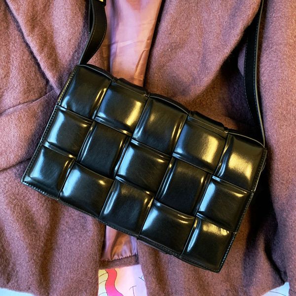 ottega spring and summer soft pillow woven head leather women's bag single shoulder messenger small square ba designer handbag wan
ottega spring and summer soft pillow woven head leather women's bag single shoulder messenger small square ba designer handbag wan