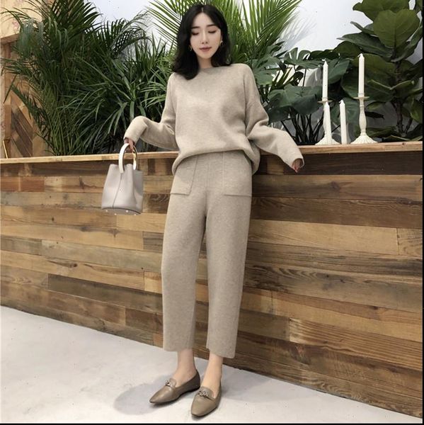 2021 autumn fashion women tracksuit 2 piece set long sleeve sweater pullover elastic waist pants suit woman tracksuit sets, Gray
2021 autumn fashion women tracksuit 2 piece set long sleeve sweater pullover elastic waist pants suit woman tracksuit sets, Gray