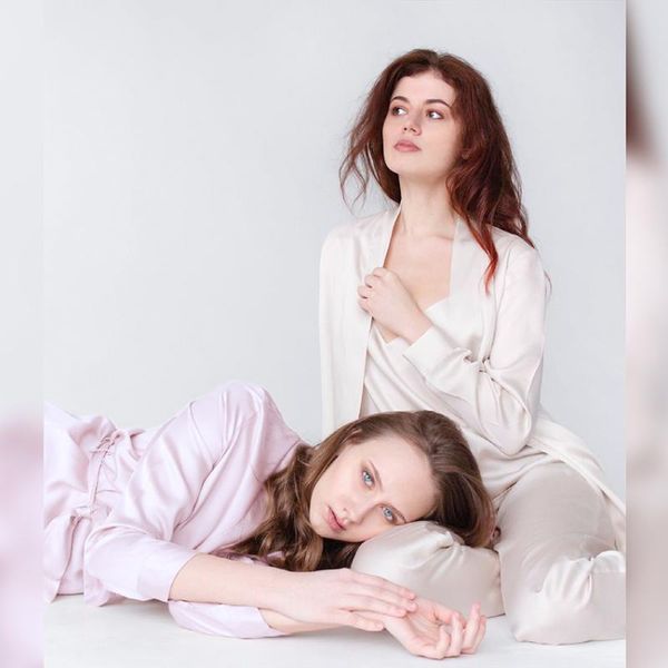 women's sleepwear hiloc solid color robe sets with pants night dress dressing gown woman outfits lace up sleep and leisure clothes sati, Black;red
women's sleepwear hiloc solid color robe sets with pants night dress dressing gown woman outfits lace up sleep and leisure clothes sati, Black;red