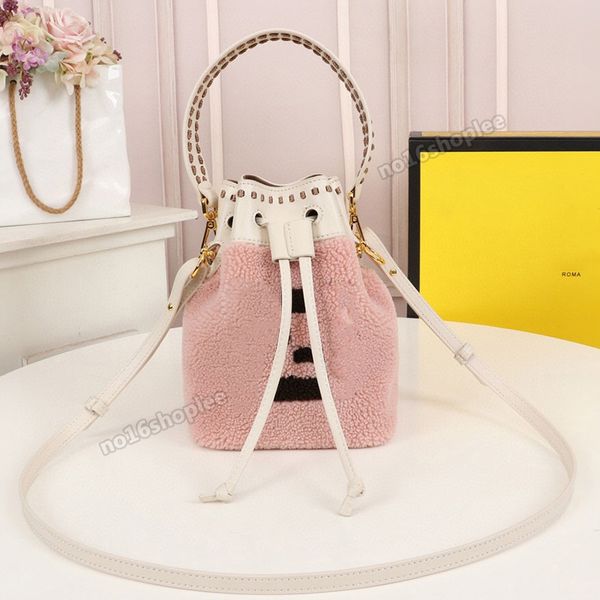 2021 winter new bucket bag mon tresor pink sheep belt letter designer luxury woman handbag crossbody purse intarsia pattern embroidery 3a
2021 winter new bucket bag mon tresor pink sheep belt letter designer luxury woman handbag crossbody purse intarsia pattern embroidery 3a