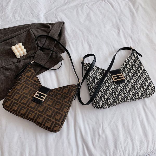 luxury design handbag wanghong f family's 2021 new mid ancient armpit club letter fashion single shoulder large capacity square bag
luxury design handbag wanghong f family's 2021 new mid ancient armpit club letter fashion single shoulder large capacity square bag