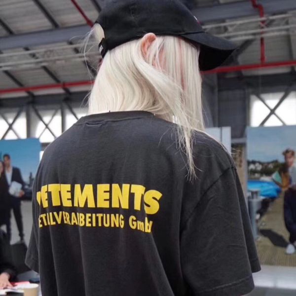 2021 new das mulheres dos homens 1:1 de alta qualidade vero estilo 18ss metalerarbeitung vetements gmbh t shirt tees t-shirt n0mv, White;black
2021 new das mulheres dos homens 1:1 de alta qualidade vero estilo 18ss metalerarbeitung vetements gmbh t shirt tees t-shirt n0mv, White;black