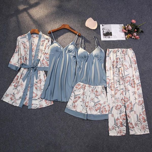 2020 winter autumn women satin pyjama set silk pajamas sleepwear night suits soft nightwear home clothes with chest pads, Black;red
2020 winter autumn women satin pyjama set silk pajamas sleepwear night suits soft nightwear home clothes with chest pads, Black;red
