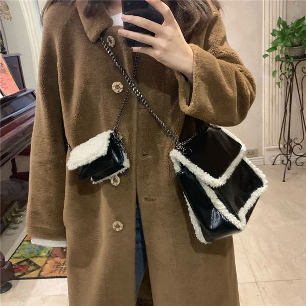 brand designer luxury handbags 2020 winter fashion plush bag large capacity chain shoulder bag female mini wallet set of two bag c0225
brand designer luxury handbags 2020 winter fashion plush bag large capacity chain shoulder bag female mini wallet set of two bag c0225