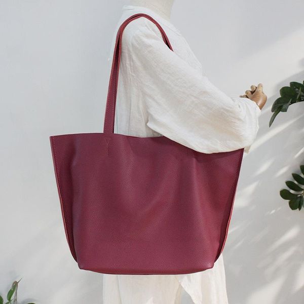 cross body genuine leather tote for women vintage designer big shoulder bag female casual large bucket laphandbag sac
cross body genuine leather tote for women vintage designer big shoulder bag female casual large bucket laphandbag sac