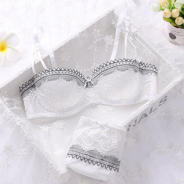 bras sets female lace ultra-thin brass suit perspective underwear thin section 3 colors, Red;black
bras sets female lace ultra-thin brass suit perspective underwear thin section 3 colors, Red;black