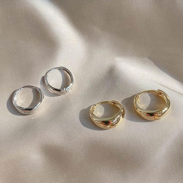 hoop & huggie 2021 korean smooth round small earrings for women simple silver color cute elegant earings fashion jewelry, Golden;silver
hoop & huggie 2021 korean smooth round small earrings for women simple silver color cute elegant earings fashion jewelry, Golden;silver