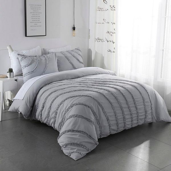 exquisite and luxurious lace design duvet cover set king size bedding set in white grey color
exquisite and luxurious lace design duvet cover set king size bedding set in white grey color