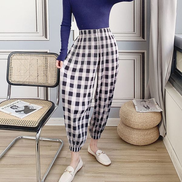 2021 heavy fabric leggings new all match plaid casual elastic waist harem pants women fall winter 8sby, Black;white
2021 heavy fabric leggings new all match plaid casual elastic waist harem pants women fall winter 8sby, Black;white