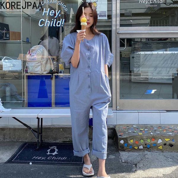 korejpaa women jumpsuits summer korean chic retro temperament round neck single-breasted loose puff sleeve tooling trousers 210526, Black;white
korejpaa women jumpsuits summer korean chic retro temperament round neck single-breasted loose puff sleeve tooling trousers 210526, Black;white