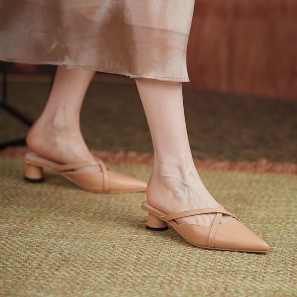 slippers women summer 2021 outdoor covered pointed toe cross-tied medium chunky heels casual mules shoes sandals plus size 47 48, Black
slippers women summer 2021 outdoor covered pointed toe cross-tied medium chunky heels casual mules shoes sandals plus size 47 48, Black