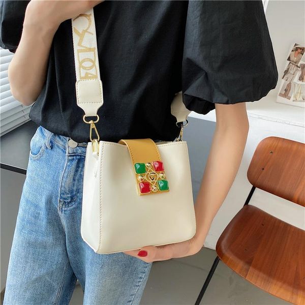shoulder bags advanced sense bag women's 2021 fashion niche messenger net red bucket wide strap single
shoulder bags advanced sense bag women's 2021 fashion niche messenger net red bucket wide strap single