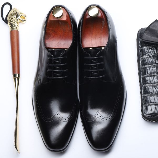 genuine leathher pointed toe oxford shoes for men fashion lace-up mens dress shoes bullock carved business formal shoe men f95, Black
genuine leathher pointed toe oxford shoes for men fashion lace-up mens dress shoes bullock carved business formal shoe men f95, Black