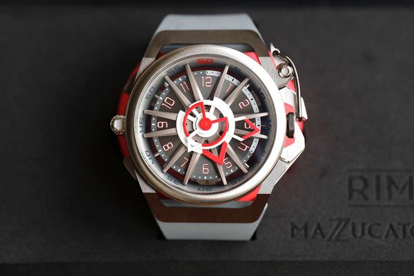 watch of wrist of italy's rudder mazzucato double-sided inversion of unique design both represent the rotating industrial design style, Slivery;brown
watch of wrist of italy's rudder mazzucato double-sided inversion of unique design both represent the rotating industrial design style, Slivery;brown