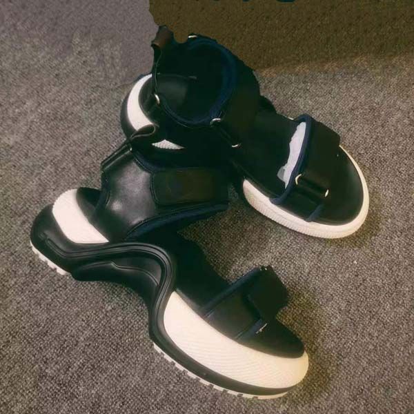 designer women sandals crystal calf leather classic platform fashion casual shoes summer beach wavy outsole slipper size 35-40 with box, Black
designer women sandals crystal calf leather classic platform fashion casual shoes summer beach wavy outsole slipper size 35-40 with box, Black