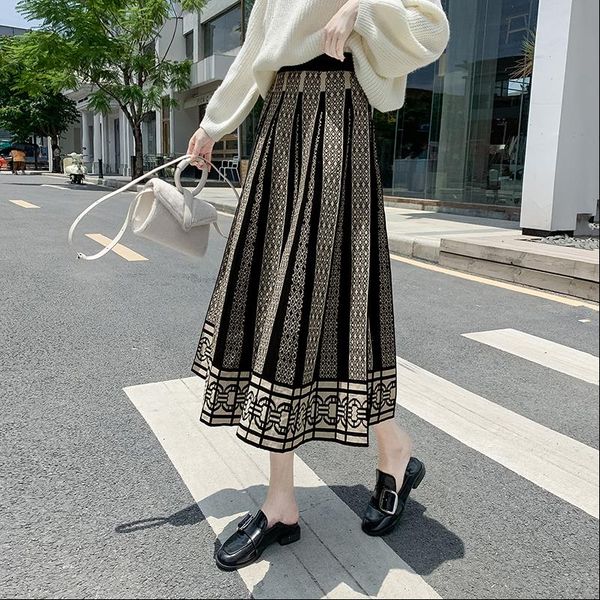 winter black pleated knitted skirt women boho print vintage high waist skirt 2021 plus size casual skirt
winter black pleated knitted skirt women boho print vintage high waist skirt 2021 plus size casual skirt